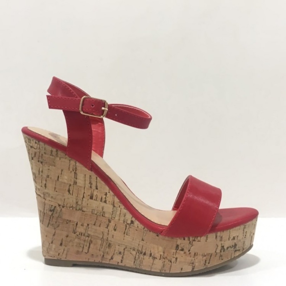 Red cork wedges